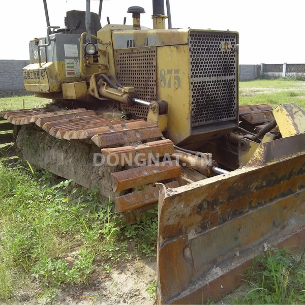 dongnat-vn-mua-ban-may-ui-komatsu-cu